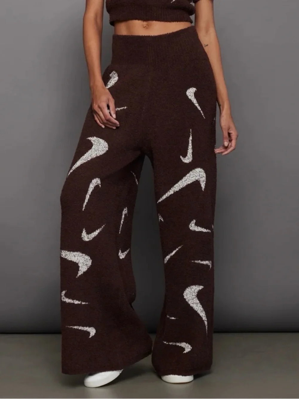 Nike Phoenix Cozy Bouclé Swoosh Wide Leg Pants Orewood Brown XS FD4288-227